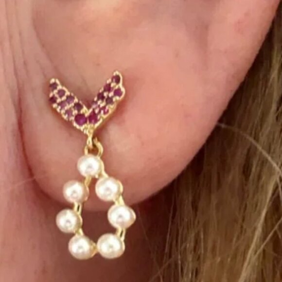 β¨New Earrings Whale Tale Purple Pink with Pearl Hoop Pierced Dainty - Picture 3 of 6